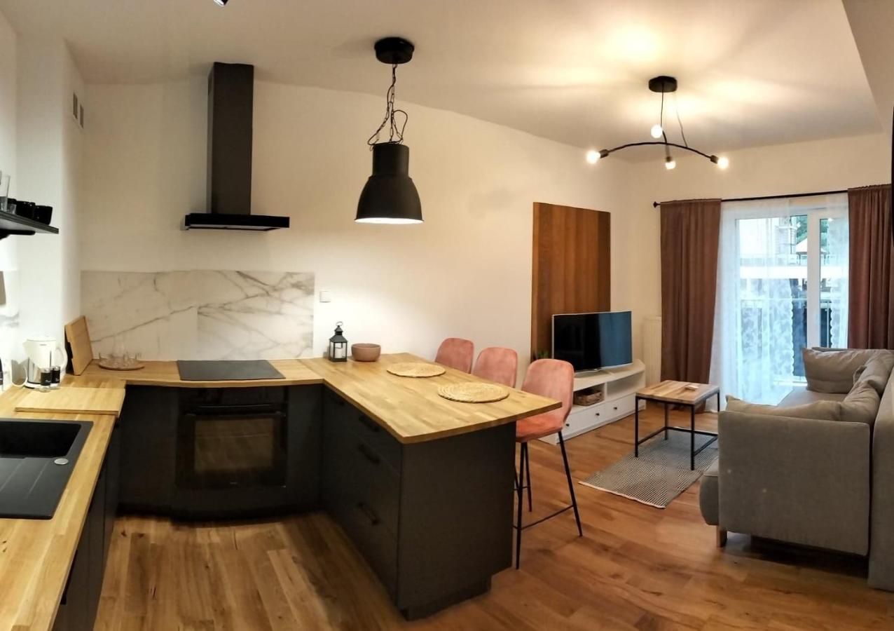 Apartment Sloneczny 2 *